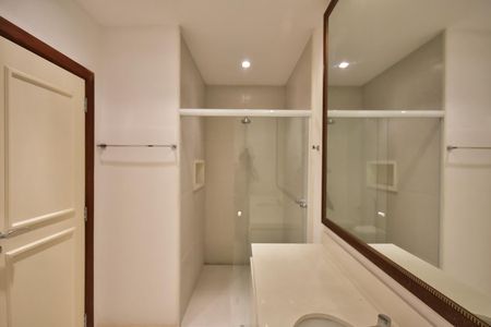 Casa para alugar com 512m², 5 quartos e 6 vagasBanheiro da Suíte 3