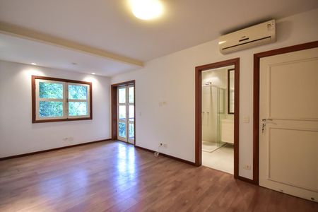 Casa para alugar com 512m², 5 quartos e 6 vagasSuíte 1