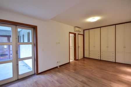 Casa para alugar com 512m², 5 quartos e 6 vagasSuíte 1