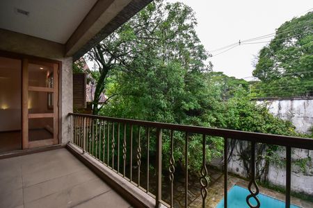 Casa para alugar com 512m², 5 quartos e 6 vagasVaranda da Suíte 2