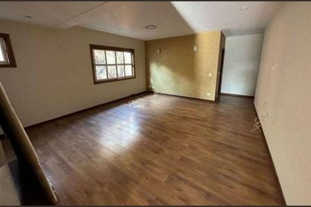 Casa à venda com 512m², 5 quartos e 6 vagas
