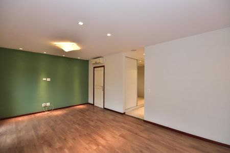 Casa para alugar com 512m², 5 quartos e 6 vagasSuíte 4