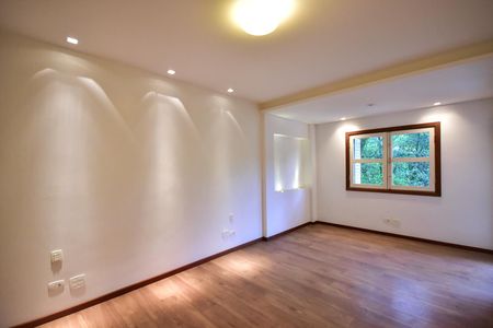 Casa para alugar com 512m², 5 quartos e 6 vagasSuíte 1