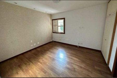 Casa à venda com 512m², 5 quartos e 6 vagas