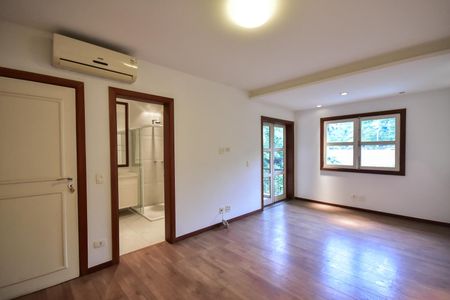 Casa para alugar com 512m², 5 quartos e 6 vagasSuíte 2