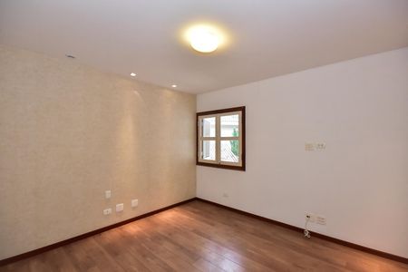 Casa para alugar com 512m², 5 quartos e 6 vagasSuíte 3