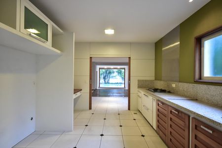 Casa para alugar com 512m², 5 quartos e 6 vagasCozinha