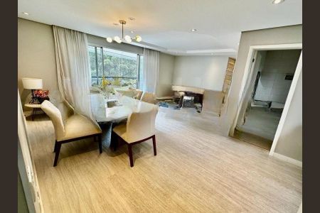 Apartamento à venda com 135m², 3 quartos e 3 vagas