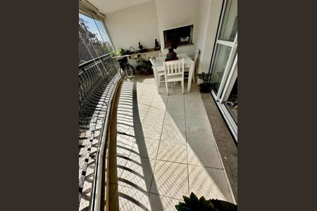 Apartamento à venda com 135m², 3 quartos e 3 vagas