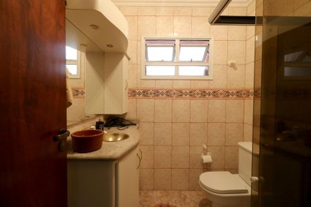 Casa à venda com 195m², 3 quartos e 4 vagasBanheiro Social