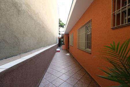 Casa à venda com 195m², 3 quartos e 4 vagasQuintal