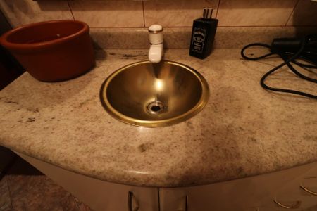 Casa à venda com 195m², 3 quartos e 4 vagasBanheiro Social