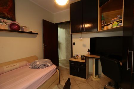 Casa à venda com 195m², 3 quartos e 4 vagasQuarto 2