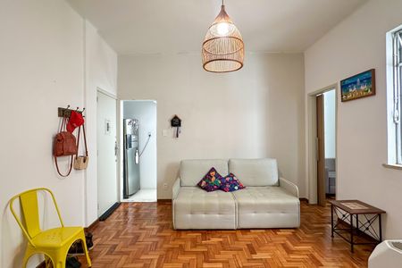 Apartamento à venda com 65m², 2 quartos e 1 vaga Apartamento à venda com 65m², 2 quartos e 1 vagaSala