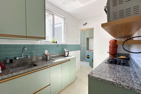 Apartamento à venda com 65m², 2 quartos e 1 vaga Apartamento à venda com 65m², 2 quartos e 1 vagaCozinha