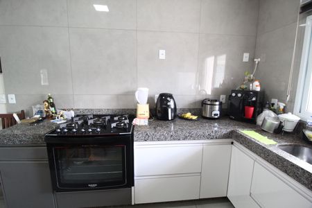 Casa para alugar com 168m², 3 quartos e 4 vagasCozinha