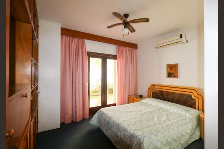 Casa à venda com 420m², 5 quartos e 8 vagas Casa à venda com 420m², 5 quartos e 8 vagasSuíte 2