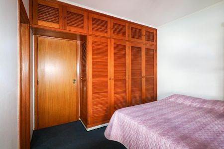 Casa à venda com 420m², 5 quartos e 8 vagas Casa à venda com 420m², 5 quartos e 8 vagasSuíte 1