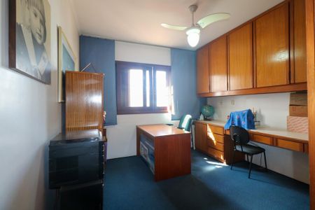 Casa à venda com 420m², 5 quartos e 8 vagas Casa à venda com 420m², 5 quartos e 8 vagasSuíte 4