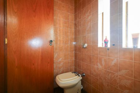 Casa à venda com 420m², 5 quartos e 8 vagas Casa à venda com 420m², 5 quartos e 8 vagasBanheiro da Suíte 3