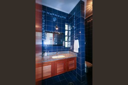 Casa à venda com 420m², 5 quartos e 8 vagas Casa à venda com 420m², 5 quartos e 8 vagasLavabo