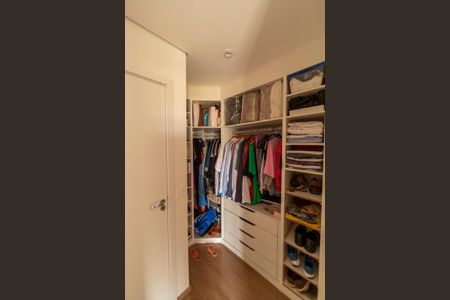 Apartamento para alugar com 109m², 3 quartos e 3 vagas Apartamento para alugar com 109m², 3 quartos e 3 vagasCloset da Suíte 1