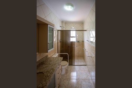 Apartamento à venda com 234m², 3 quartos e 2 vagasBanheiro da Suíte