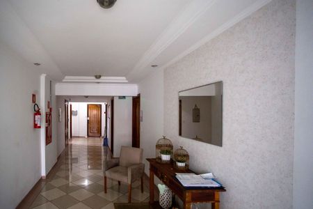 Apartamento à venda com 234m², 3 quartos e 2 vagasHall social