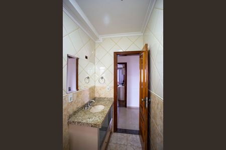 Apartamento à venda com 234m², 3 quartos e 2 vagasBanheiro Social