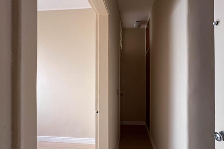 Casa à venda com 280m², 3 quartos e 7 vagas Casa à venda com 280m², 3 quartos e 7 vagasQuarto de serviço