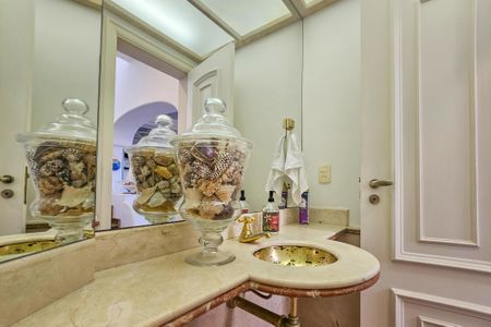 Apartamento para alugar com 170m², 3 quartos e 2 vagas Apartamento para alugar com 170m², 3 quartos e 2 vagasBanheiro 1