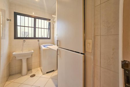 Apartamento para alugar com 170m², 3 quartos e 2 vagas Apartamento para alugar com 170m², 3 quartos e 2 vagasÁrea de serviço