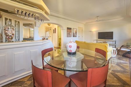 Apartamento para alugar com 170m², 3 quartos e 2 vagas Apartamento para alugar com 170m², 3 quartos e 2 vagasSala