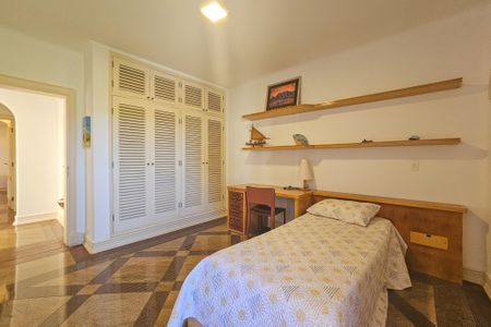 Apartamento para alugar com 170m², 3 quartos e 2 vagas Apartamento para alugar com 170m², 3 quartos e 2 vagasQuarto 2