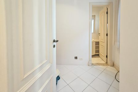 Apartamento para alugar com 170m², 3 quartos e 2 vagas Apartamento para alugar com 170m², 3 quartos e 2 vagasÁrea de serviço