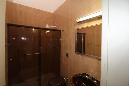 Casa à venda com 112m², 2 quartos e 1 vagaBanheiro