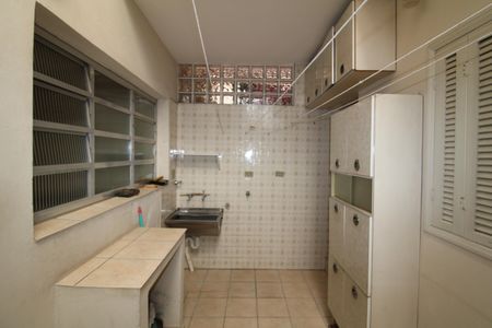 Casa à venda com 112m², 2 quartos e 1 vagaÁrea de Serviço