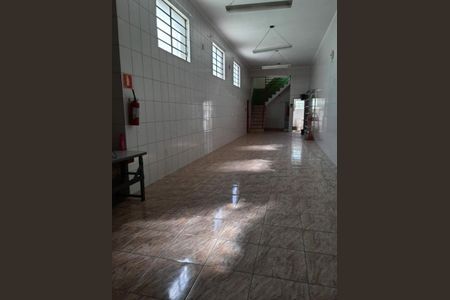 Casa à venda com 191m², 1 quarto e 2 vagas