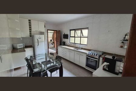Casa à venda com 118m², 3 quartos e 2 vagas