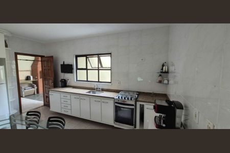 Casa à venda com 118m², 3 quartos e 2 vagas