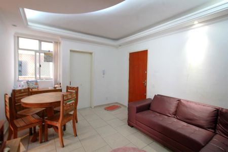 Apartamento à venda com 62m², 2 quartos e 1 vagaSala