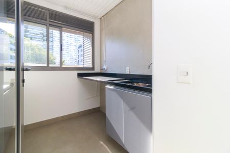 Apartamento à venda com 186m², 3 quartos e 3 vagas Apartamento à venda com 186m², 3 quartos e 3 vagasÁrea de Serviço