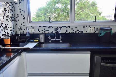 Apartamento à venda com 134m², 3 quartos e 1 vaga Apartamento à venda com 134m², 3 quartos e 1 vagaCozinha