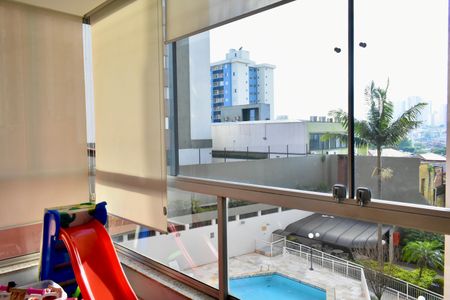 Apartamento à venda com 134m², 3 quartos e 1 vaga Apartamento à venda com 134m², 3 quartos e 1 vagaSala