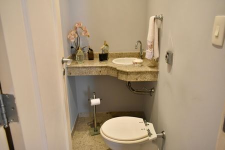 Apartamento à venda com 134m², 3 quartos e 1 vaga Apartamento à venda com 134m², 3 quartos e 1 vagaLavabo