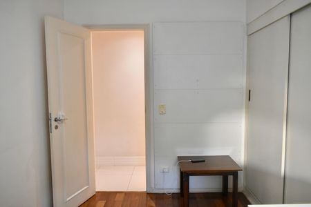 Apartamento à venda com 134m², 3 quartos e 1 vaga Apartamento à venda com 134m², 3 quartos e 1 vagaQuarto 2