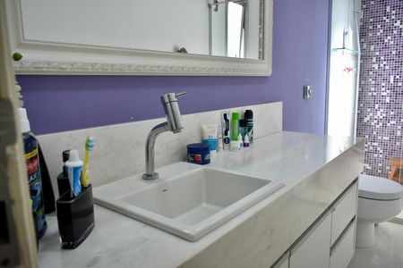 Apartamento à venda com 134m², 3 quartos e 1 vaga Apartamento à venda com 134m², 3 quartos e 1 vagaBanheiro Social