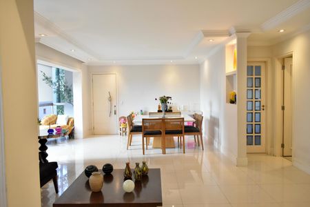 Apartamento à venda com 134m², 3 quartos e 1 vaga Apartamento à venda com 134m², 3 quartos e 1 vagaSala