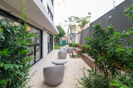Apartamento para alugar com 24m², 1 quarto e sem vaga Apartamento para alugar com 24m², 1 quarto e sem vagaÁrea comum - Área verde