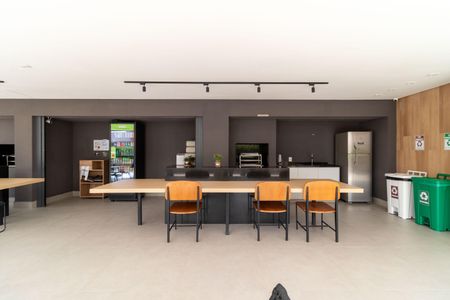 Apartamento para alugar com 24m², 1 quarto e sem vaga Apartamento para alugar com 24m², 1 quarto e sem vagaÁrea comum - Churrasqueira